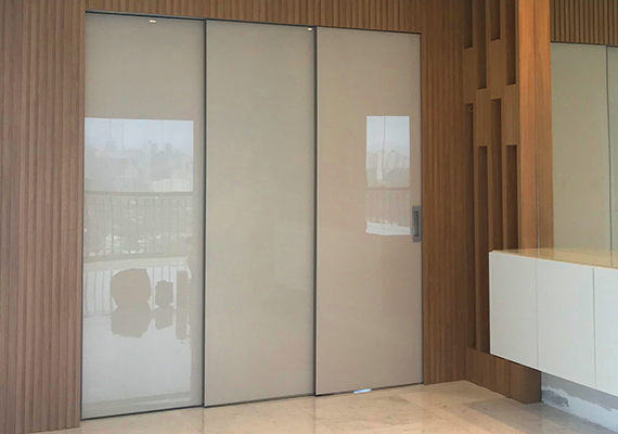 porta deslizante bege